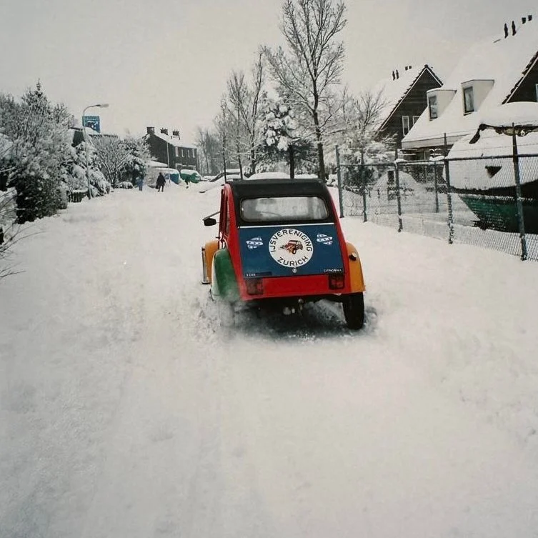 Johannes als sneeuwschuiver
